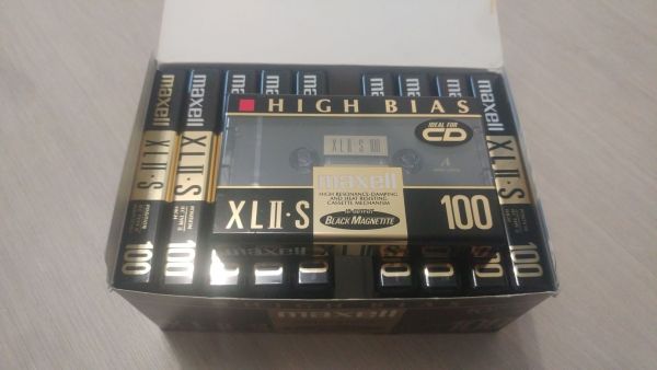 Аудиокассета Maxell XLII-S 100 (US) (1992 - 1996 г.)