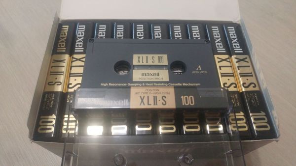 Аудиокассета Maxell XLII-S 100 (US) (1992 - 1996 г.)