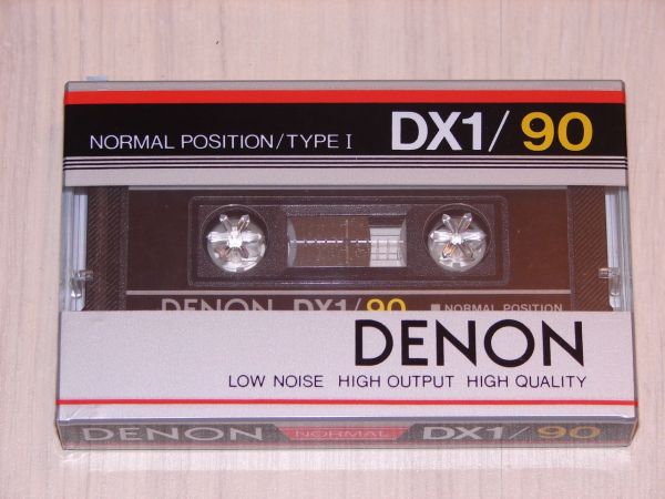 Аудиокассета DENON DX1 90 (JP) (1983 - 1984 г.)
