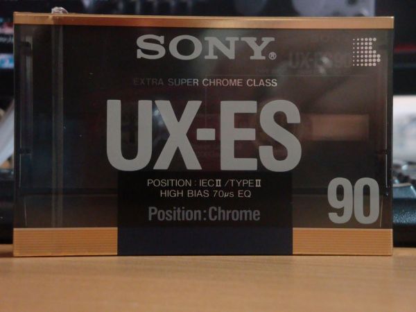 Аудиокассета Sony UX-ES 90 (Европейский рынок) (1988г.)