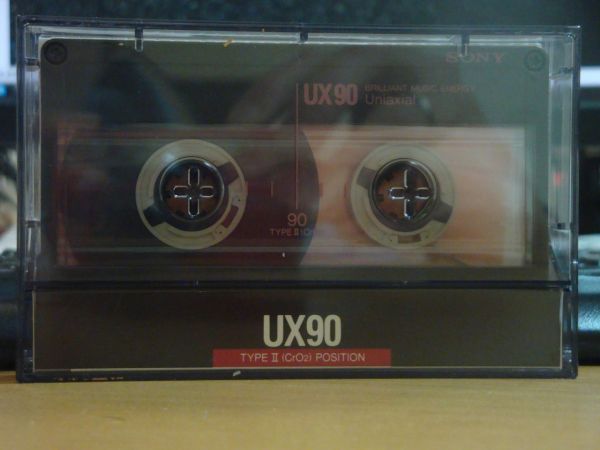 Аудиокассета Sony UX 90 (Японский рынок) (1988г.)