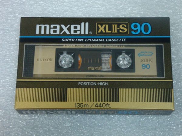 Аудиокассета Maxell XLII-S 90 (US) (1982 - 1984 г.)