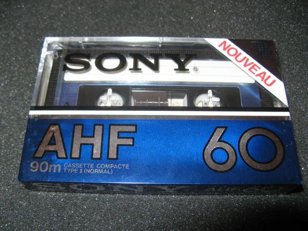 Аудиокассета SONY AHF 60 (EU) (1982 - 1984 г.)
