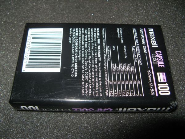 Аудиокассета Maxell Capsule UDX2 100 (US) (1991 - 1992 г.)