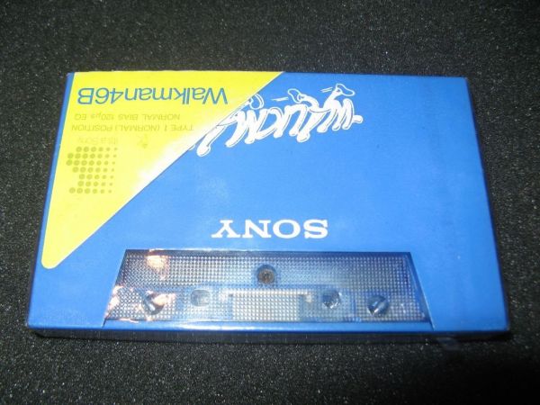Аудиокассета SONY Walkman 46B blue (JP) (1984 г.)