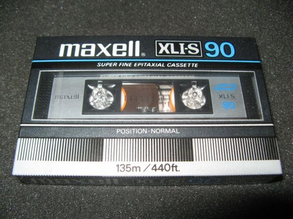 Аудиокассета Maxell XLI-S 90 (US) (1982 - 1983 г.)